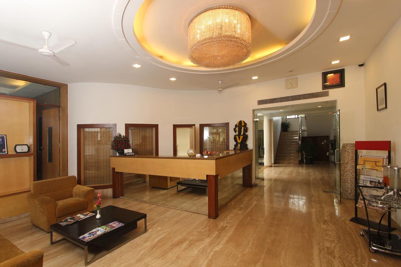 Hotel Phoenix Koregaon Park Пуне Екстер'єр фото