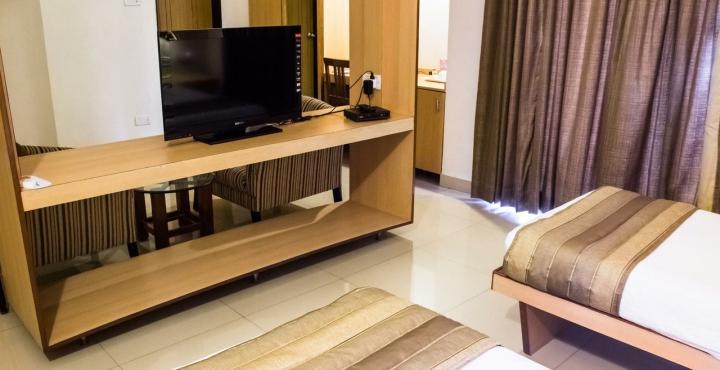 Hotel Phoenix Koregaon Park Пуне Екстер'єр фото