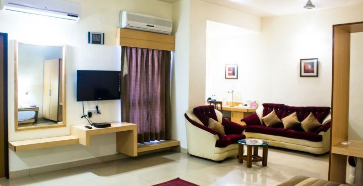 Hotel Phoenix Koregaon Park Пуне Екстер'єр фото